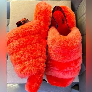 Woman’s Ugg Hazard Orange Slippers size 9
